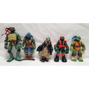 Lot of 5 Teenage Mutant Ninja Turtles and Splinter Action Figures